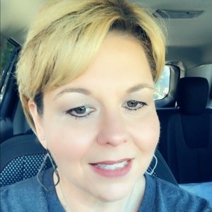 Meet your Posher, Vicki